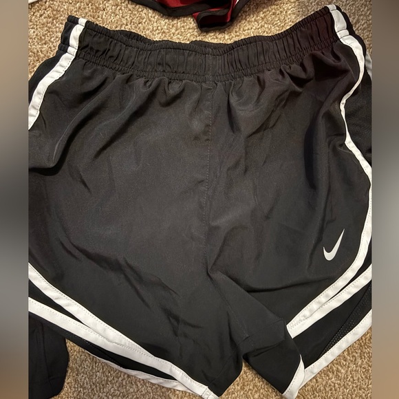4 pairs XS shorts - Picture 2 of 7